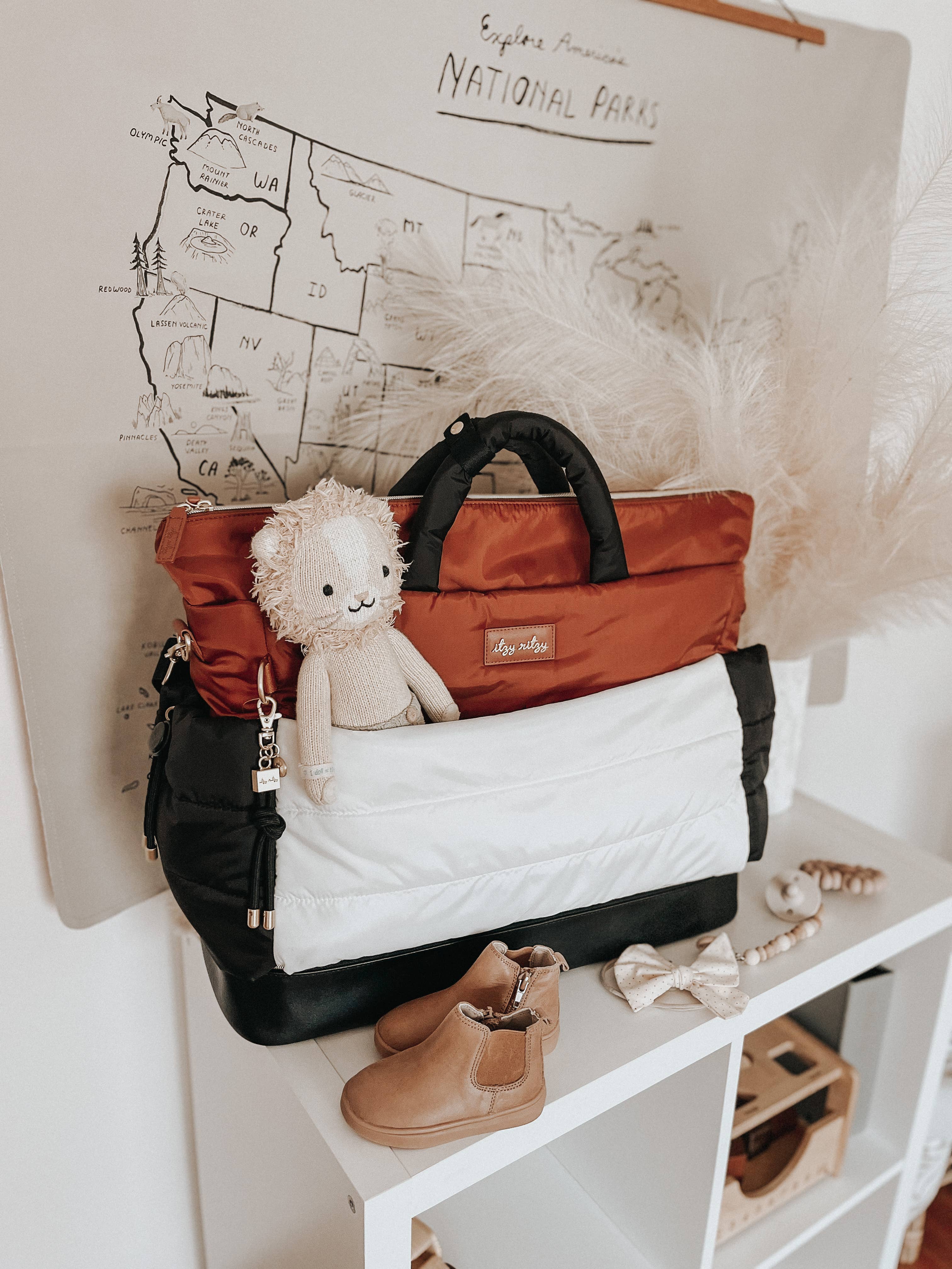 Purses, Bags, & Luggage