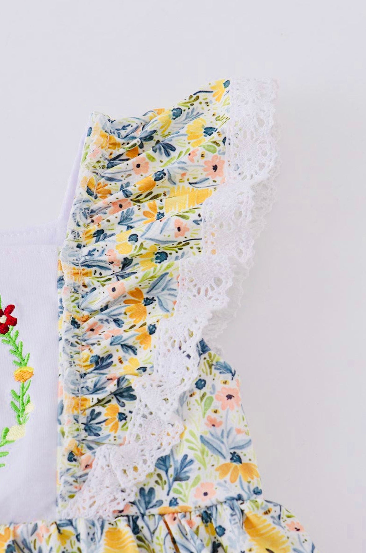 Floral print bee embroidery ruffle dress