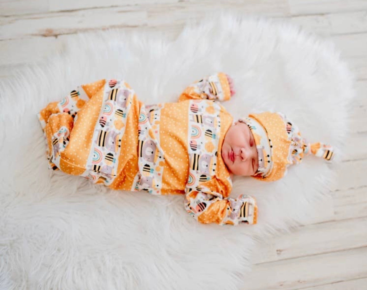 Bee Baby Gown and Hat Set