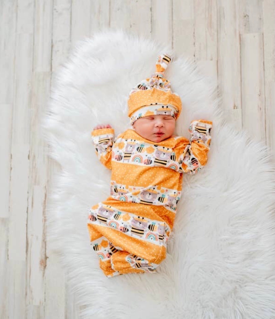 Bee Baby Gown and Hat Set