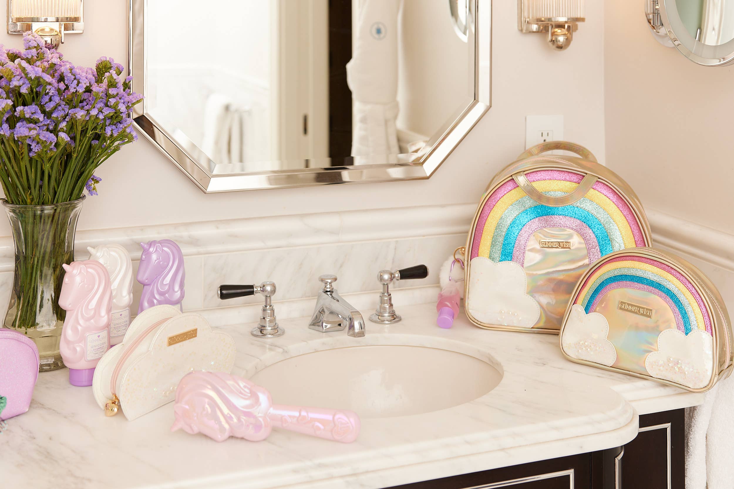 Glimmer Wish - Unicorn Hair Detangling Brush