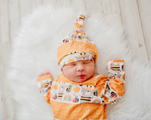 Load image into Gallery viewer, Bee Baby Gown and Hat Set
